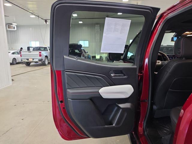 2025 GMC Canyon Crew Cab Short Box 4-Wheel Drive AT4