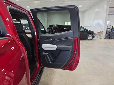 2025 GMC Canyon Crew Cab Short Box 4-Wheel Drive AT4