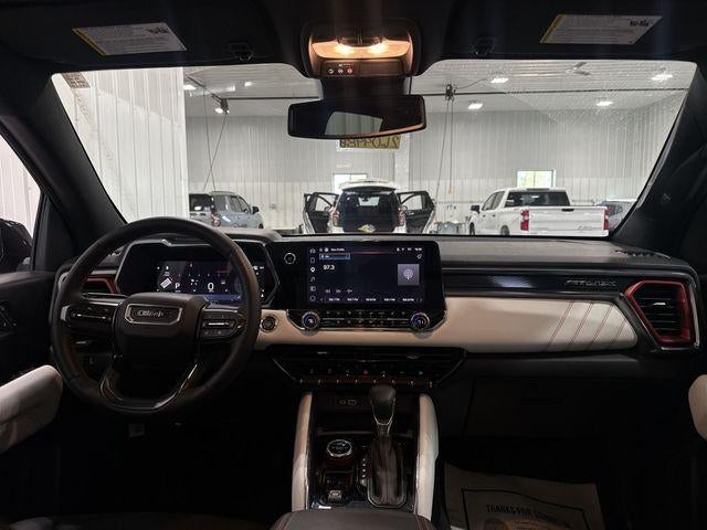 2025 GMC Canyon Crew Cab Short Box 4-Wheel Drive AT4