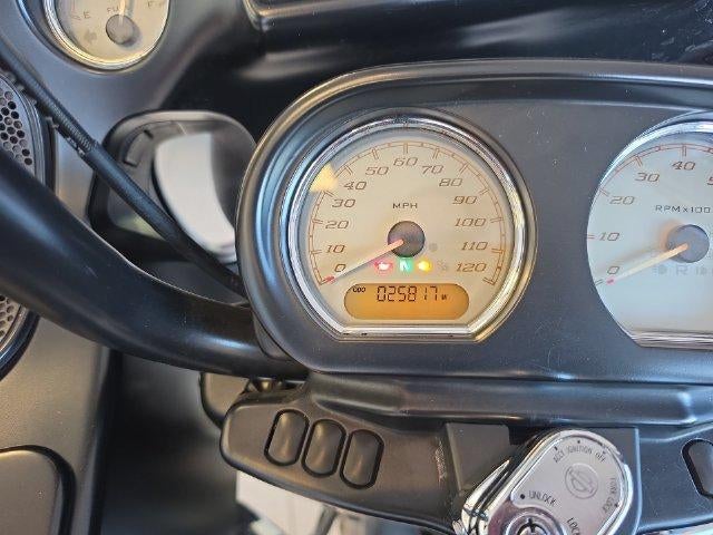 2018 HARLEY DAVIDSON ROAD GLIDE Base
