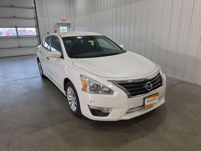 Used 2014 Nissan Altima S with VIN 1N4AL3AP3EC192048 for sale in Glenwood, Minnesota