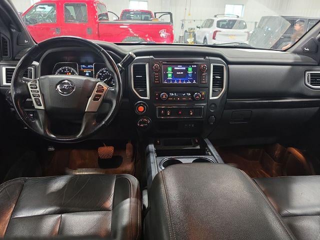 2019 Nissan Titan 4x4 Crew Cab SL