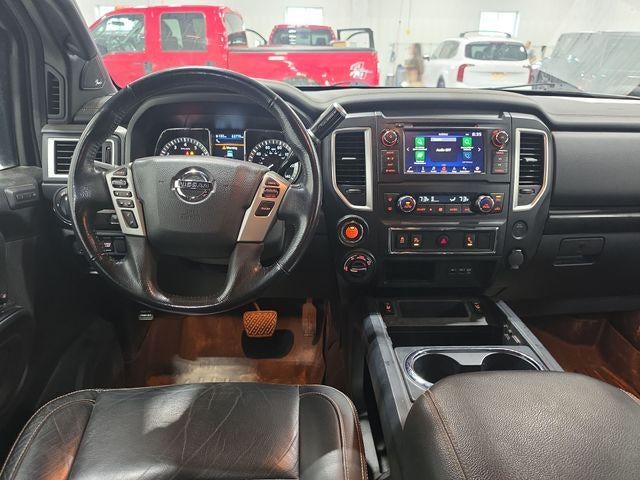 2019 Nissan Titan 4x4 Crew Cab SL