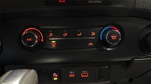 2022 Nissan Frontier Crew Cab 4x4 SV Auto