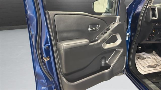 2022 Nissan Frontier Crew Cab 4x4 SV Auto