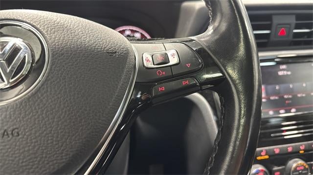 2020 Volkswagen Passat 2.0T R-Line Auto