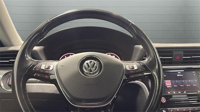 2020 Volkswagen Passat 2.0T R-Line Auto