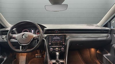 2020 Volkswagen Passat 2.0T R-Line Auto