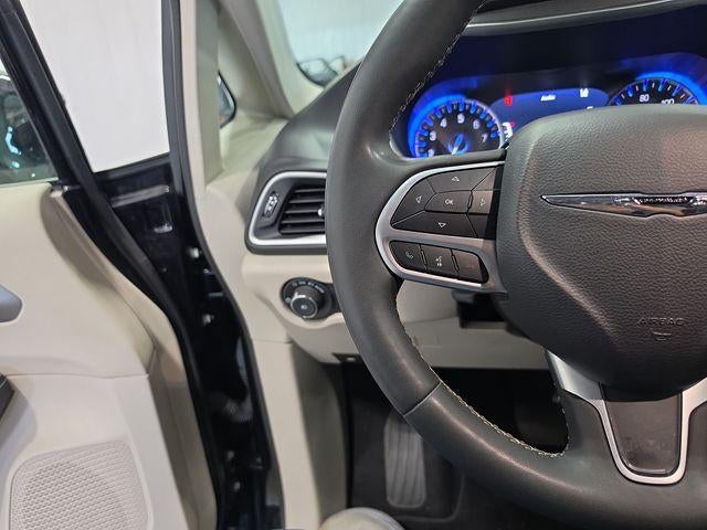 2024 Chrysler Pacifica Touring L FWD