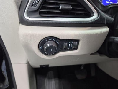 2024 Chrysler Pacifica Touring L FWD