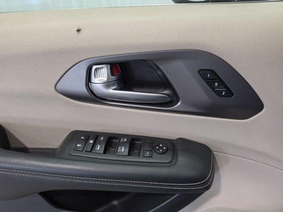 2024 Chrysler Pacifica Touring L FWD