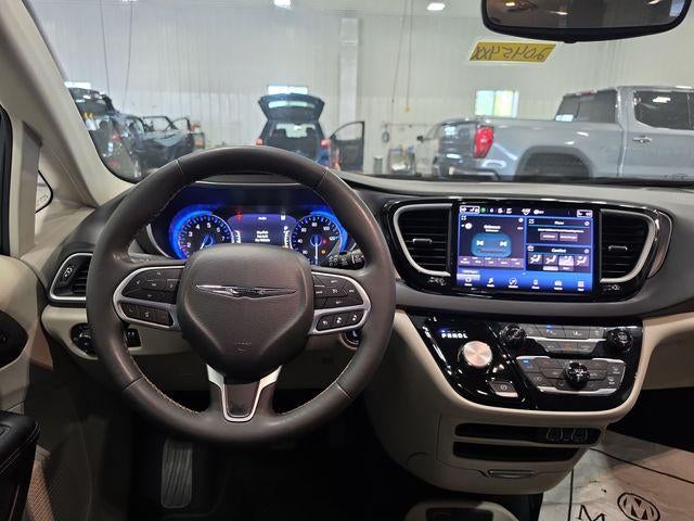 2024 Chrysler Pacifica Touring L FWD