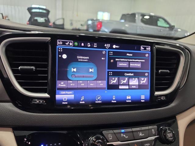 2024 Chrysler Pacifica Touring L FWD