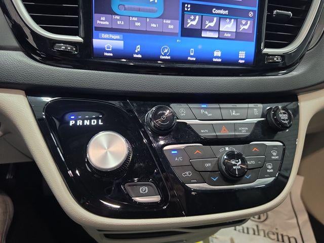 2024 Chrysler Pacifica Touring L FWD