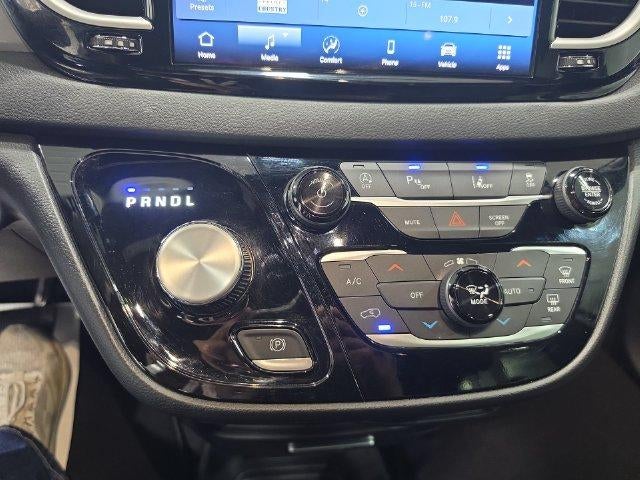 2025 Chrysler Pacifica Select FWD