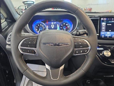 2025 Chrysler Pacifica Select FWD