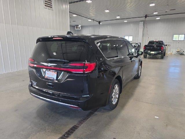 2025 Chrysler Pacifica Select FWD
