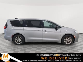 2024 Chrysler Pacifica Touring L FWD