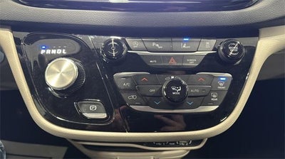 2024 Chrysler Pacifica Touring L FWD