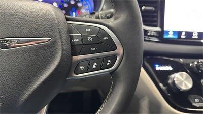 2024 Chrysler Pacifica Touring L FWD