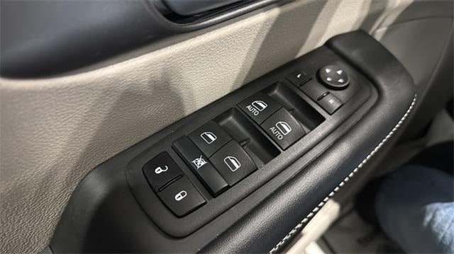 2024 Chrysler Pacifica Touring L FWD