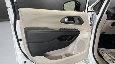 2024 Chrysler Pacifica Touring L FWD