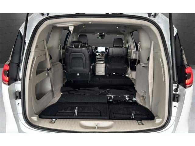 2024 Chrysler Pacifica Touring L FWD