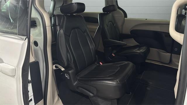 2024 Chrysler Pacifica Touring L FWD