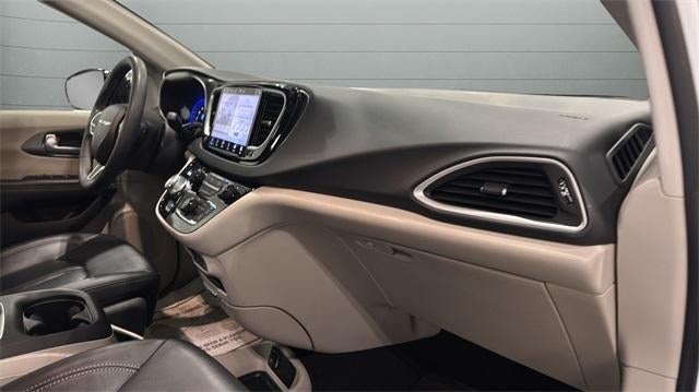 2024 Chrysler Pacifica Touring L FWD