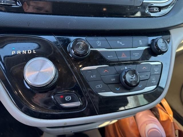 2018 Chrysler Pacifica Touring L FWD