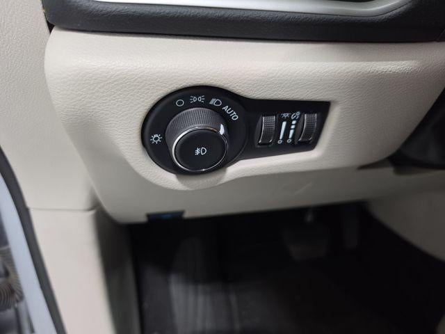2024 Chrysler Pacifica Touring L FWD