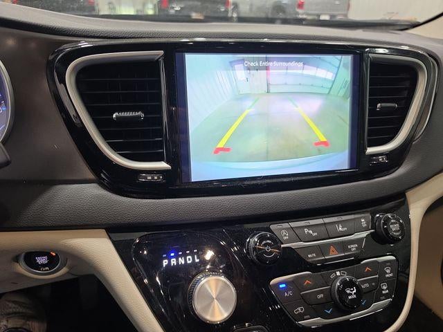 2024 Chrysler Pacifica Touring L FWD