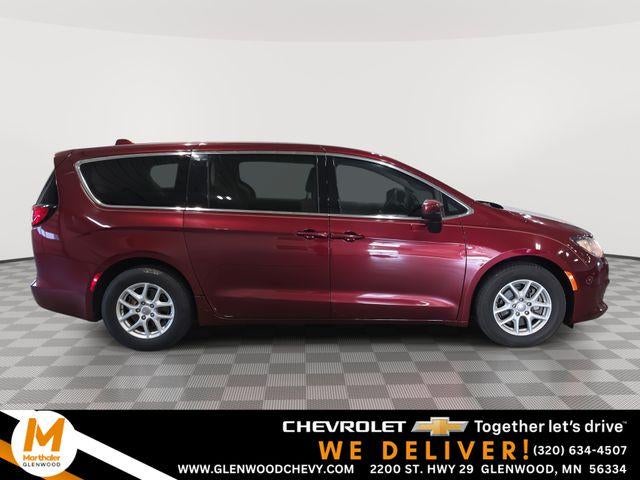2017 Chrysler Pacifica Touring FWD