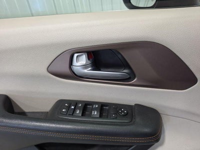 2017 Chrysler Pacifica Touring FWD