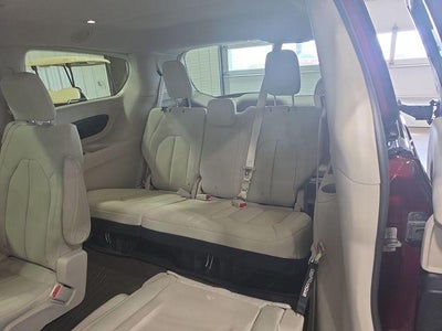 2017 Chrysler Pacifica Touring FWD