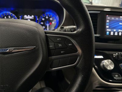 2021 Chrysler Voyager LXI FWD