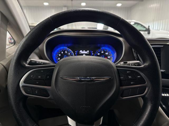 2021 Chrysler Voyager LXI FWD