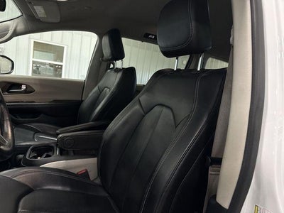 2021 Chrysler Voyager LXI FWD