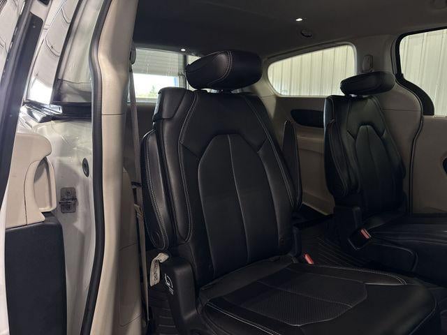 2021 Chrysler Voyager LXI FWD