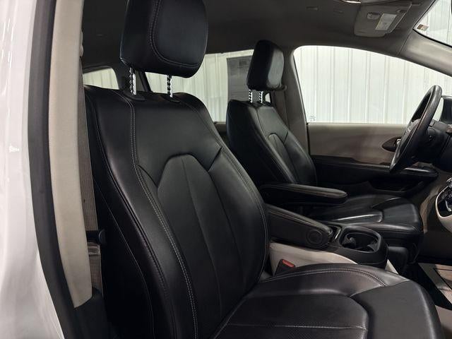 2021 Chrysler Voyager LXI FWD