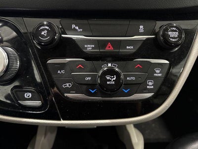2017 Chrysler Pacifica Touring-L Plus FWD