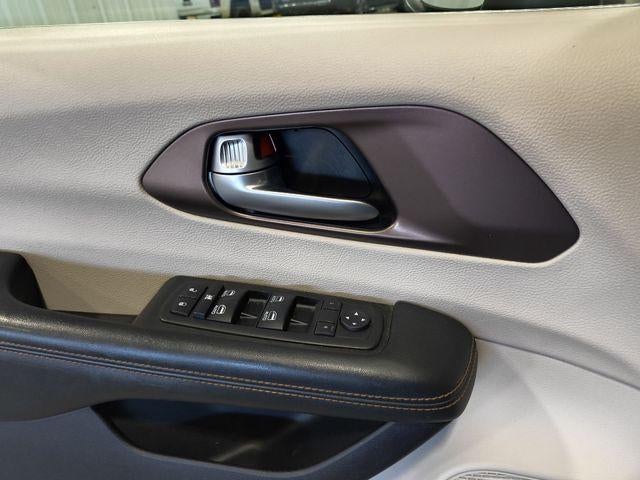 2017 Chrysler Pacifica Touring-L Plus FWD