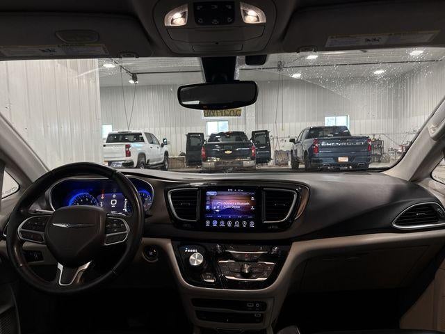 2017 Chrysler Pacifica Touring-L Plus FWD