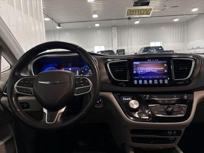 2017 Chrysler Pacifica Touring-L Plus FWD