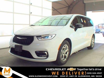 2024 Chrysler Pacifica Limited FWD