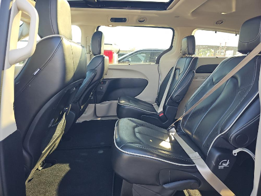 2024 Chrysler Pacifica Limited FWD