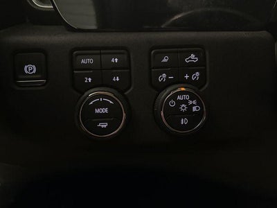 2025 Chevrolet Silverado 3500 HD Crew Cab Standard Box 4-Wheel Drive LT