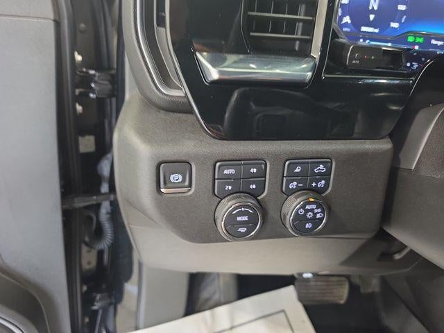 2025 Chevrolet Silverado 3500 HD Crew Cab Standard Box 4-Wheel Drive LT
