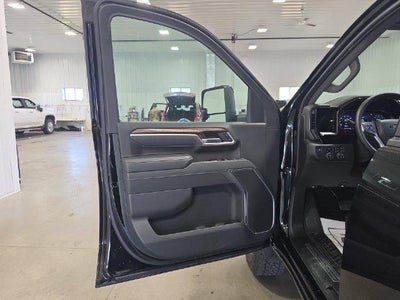 2026 Chevrolet Silverado 3500 HD Crew Cab Standard Box 4-Wheel Drive LT
