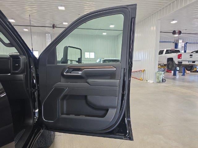 2026 Chevrolet Silverado 3500 HD Crew Cab Standard Box 4-Wheel Drive LT
